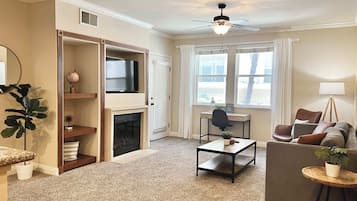 TV, fireplace, offices