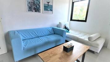 Comfort Shared Dormitory, Women only | Hypo-allergenic bedding, individually decorated, individually furnished