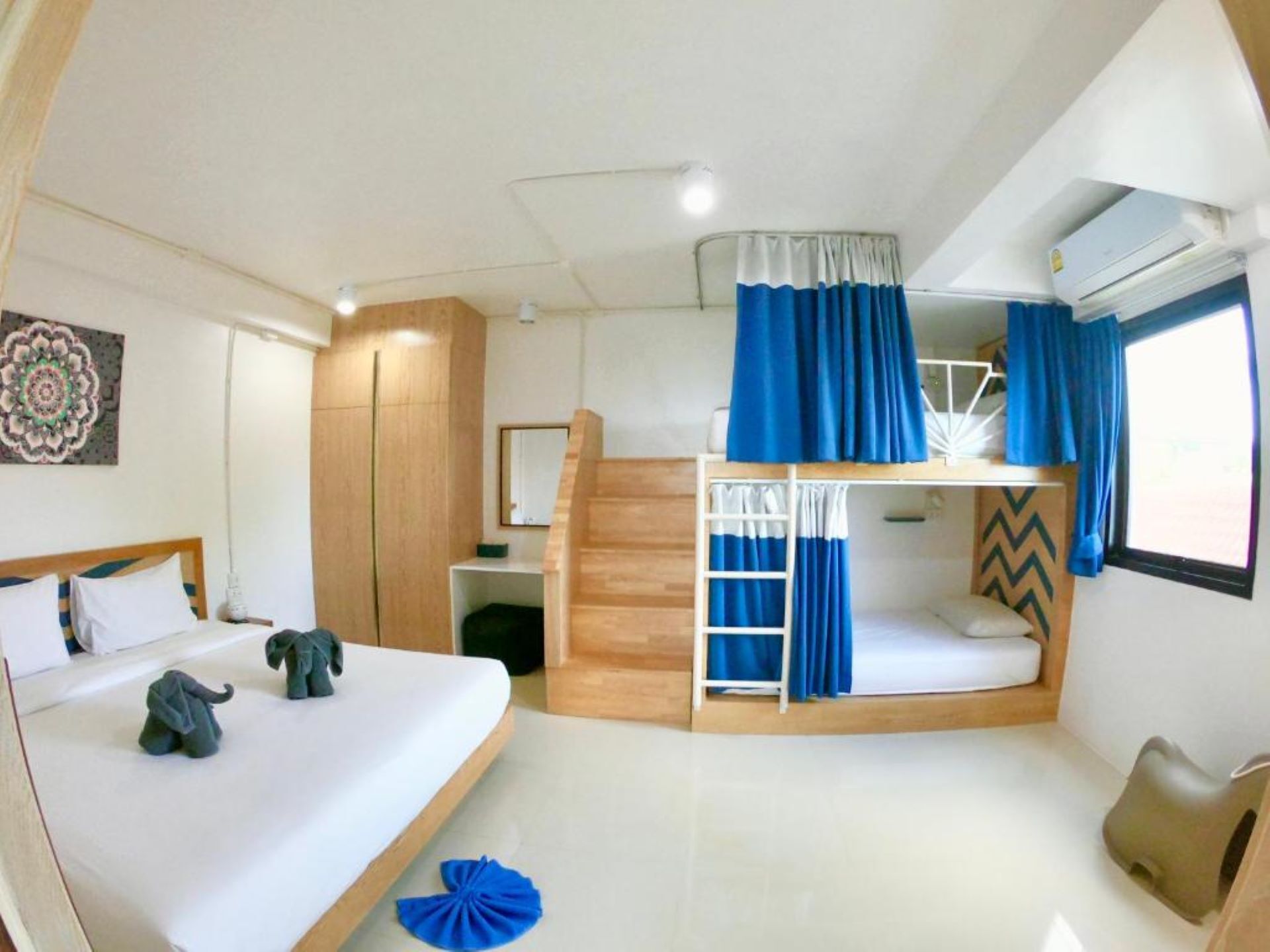 Family Room | Peralatan tempat tidur hipoalergenik, dihias secara berasingan 