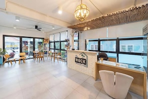 Lobby - The Rock Samui Poshtel Lamai Beach (Koh Samui)