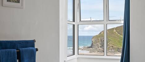 3 chambres, fer et planche à repasser, lit parapluie, Wi-Fi