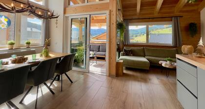 Wunderschöne Ski-in-Ski-out-Hütte mit Carport
