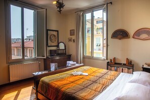 2 quartos, Wi-Fi de cortesia, roupa de cama