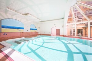 Una piscina techada