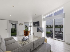 House | Living room - Chalet in Zeeland With Sauna by the Water (Wemeldinge)