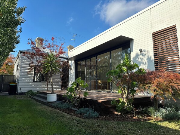 Exterior - Luxury Stay in Spacious Boutique House (Windsor)