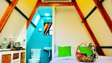 1 bedroom, desk, free WiFi, bed sheets