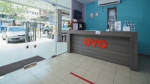 Reception - OYO 90089 N H Inn  (Miri)