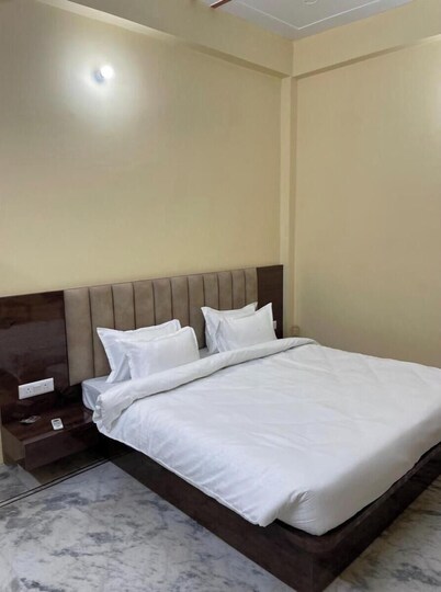 Saraswati Luxurius Home Stay