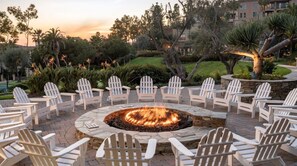 Property grounds - Marriott's Newport Coast Villas - Luxury 2BR/2BA Villa - Sleeps 8 (Newport Beach)