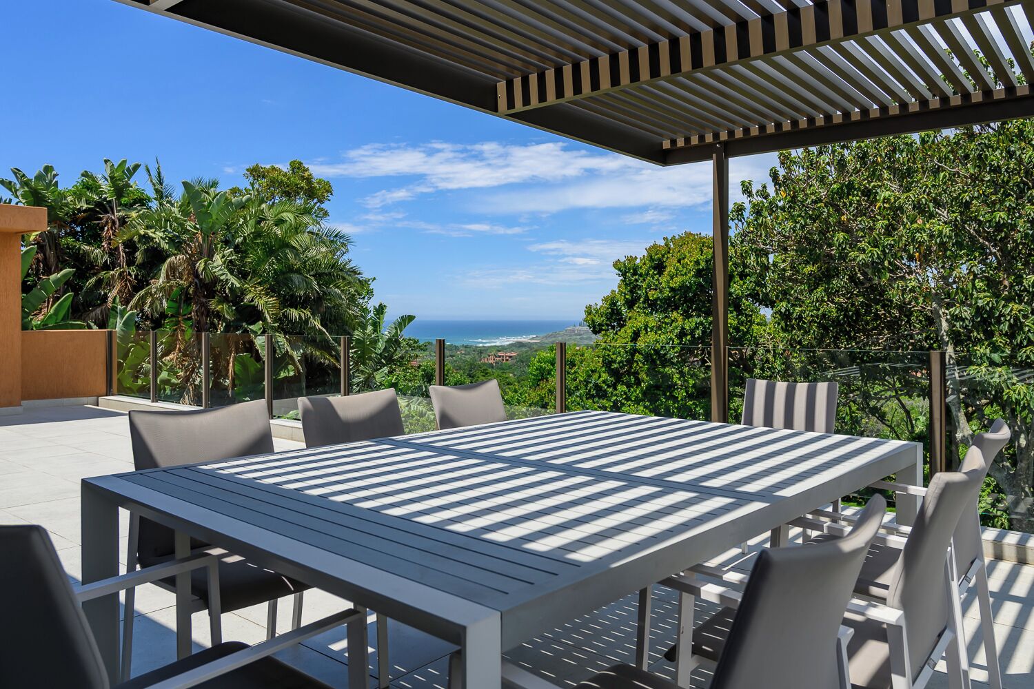 Villa « Premier », 4 chambres, piscine privée | Balcon