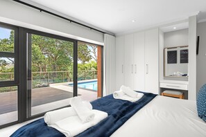 Villa « Premier », 4 chambres, piscine privée | 4 chambres, coffres-forts dans les chambres, fer et planche à repasser