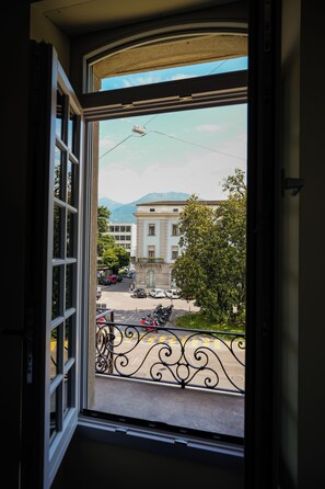 Comfort-Doppel- oder -Zweibettzimmer, Balkon, Stadtblick