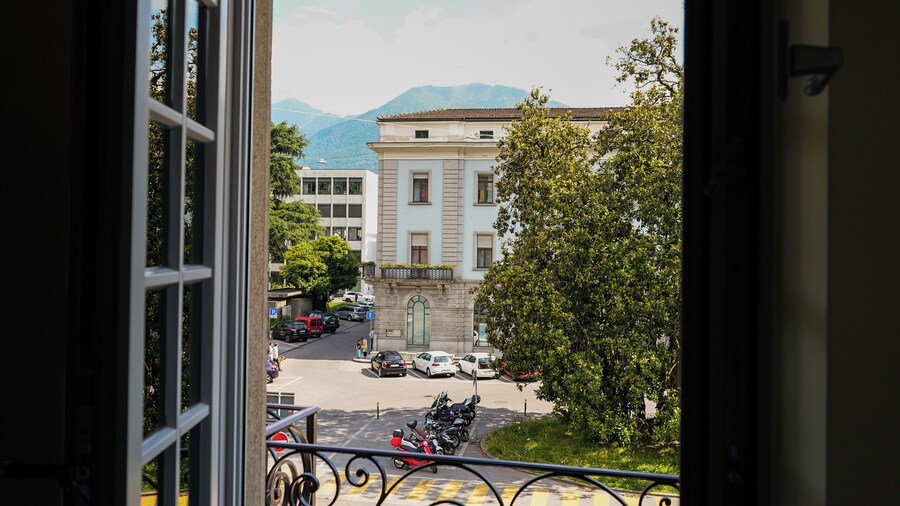 Seven Town House Boutique Hotel