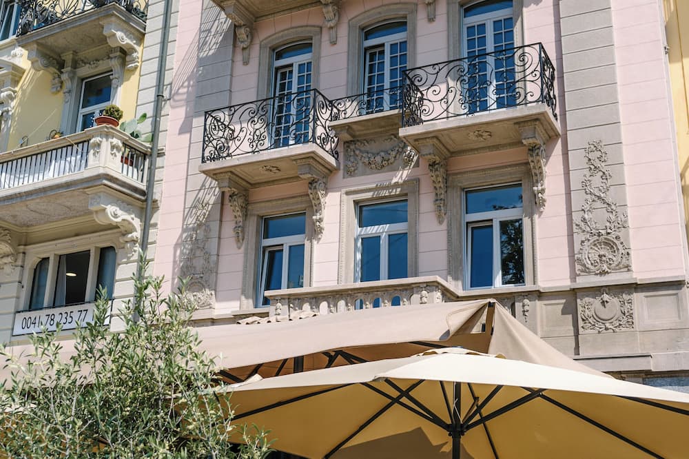 Seven Town House Boutique Hotel