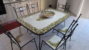 用餐