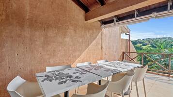 Classic Villa, 3 Bedrooms, Golf View | Terrace/patio