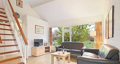 Lakeside Retreat in Drenthe