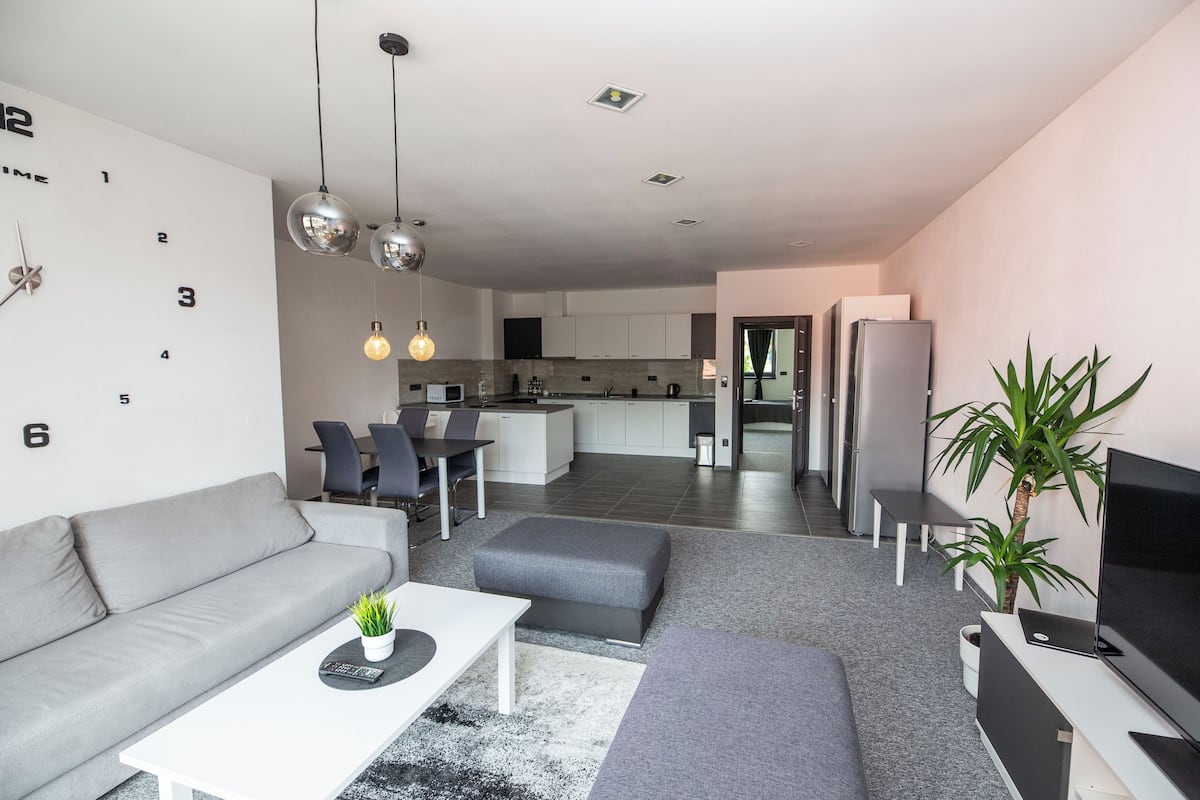 Leilighet – deluxe | Skrivebord og wi-fi (inkludert)