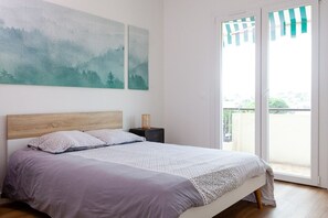 2 bedrooms, iron/ironing board, WiFi, bed sheets - Appartement Centre Ville (Antibes)