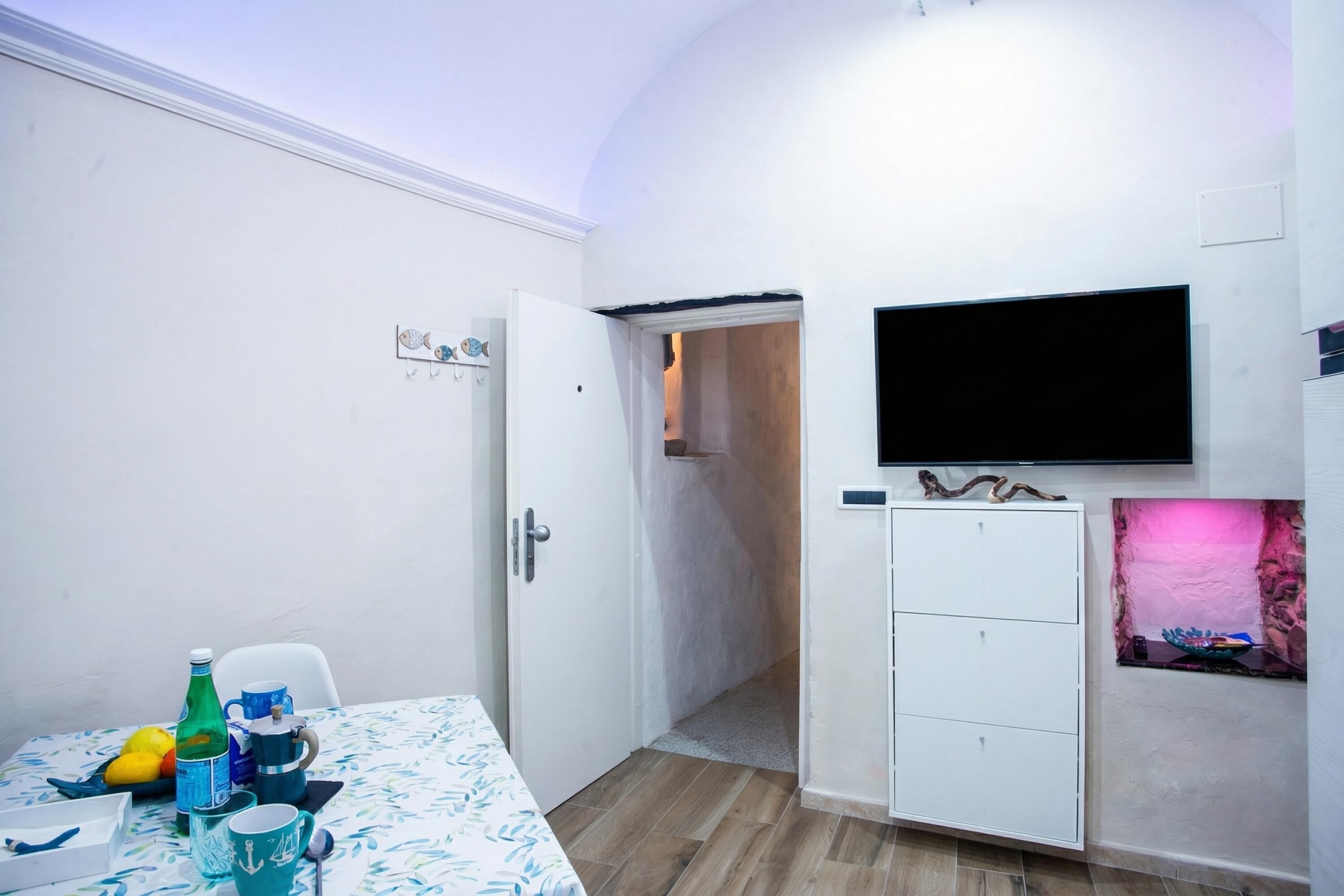Family Apartment, Multiple Bedrooms (New Flat Sanremo Centro Casino Beach) | Interior