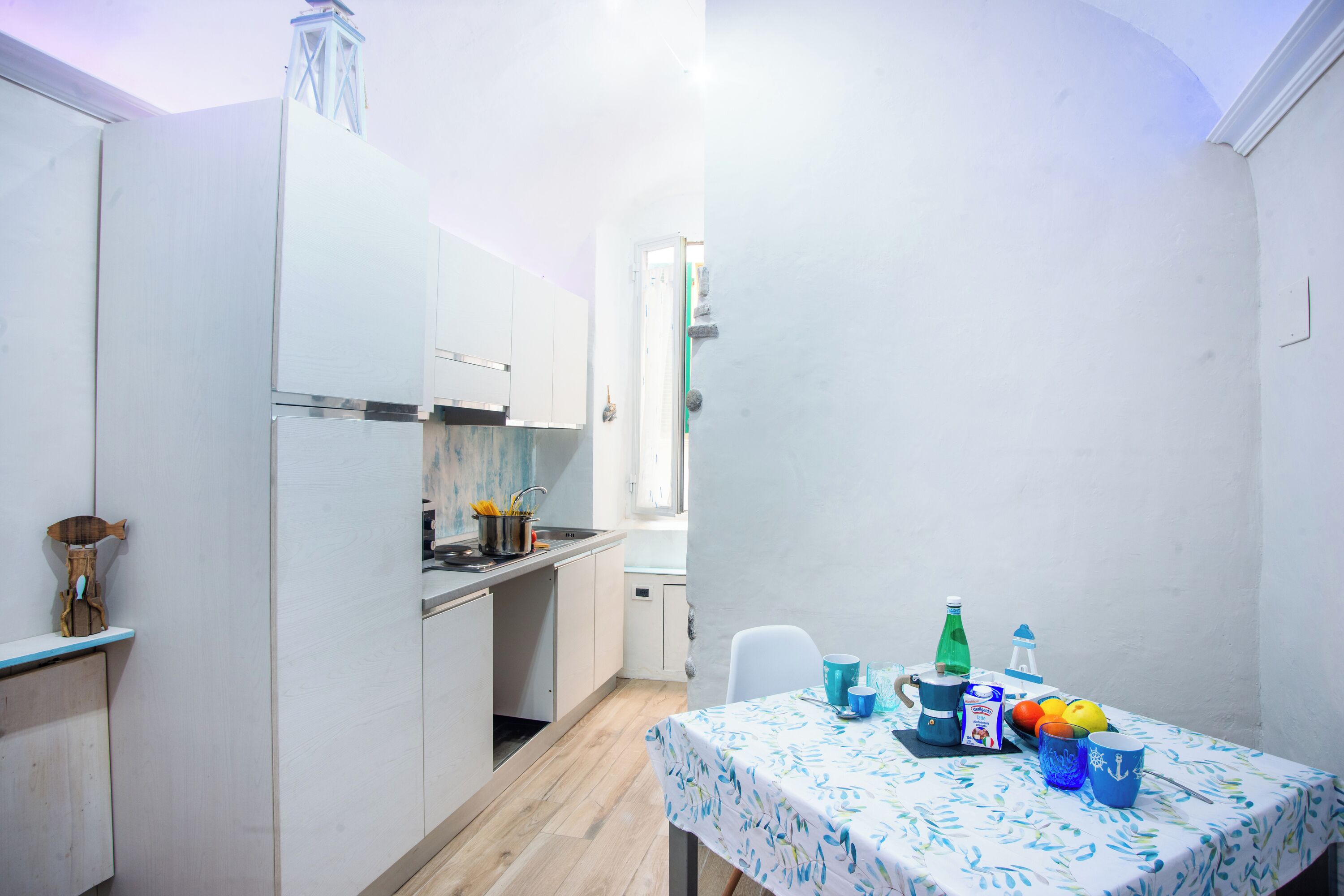 Apartament familiar, diversos dormitoris (New Flat Sanremo Centro Casino Beach) | Cuina privada | Frigorífic, microones, placa de cuina i cafetera i tetera 