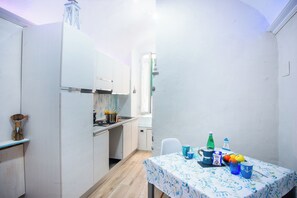 Family Apartment, Multiple Bedrooms (New Flat Sanremo Centro Casino Beach) | Private kitchen | Fridge, microwave, stovetop, coffee/tea maker - New Flat Sanremo Centro Casino Beach (Sanremo)