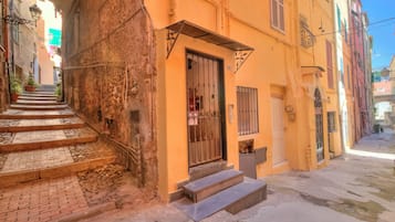 Family Apartment, Multiple Bedrooms (New Flat Sanremo Centro Casino Beach) | Exterior