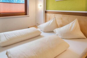 2 bedrooms, WiFi, bed sheets - 2 Bedroom Apartment in Fiss (Fiss)