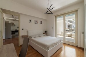 1 chambre, fer et planche Ă repasser, Wi-Fi, draps fournis