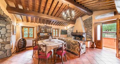 Cerbaiola Estate with Pool, Garden & Parking