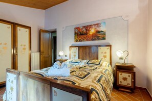 4 chambres, fer et planche Ă repasser, Wi-Fi, literie fournie