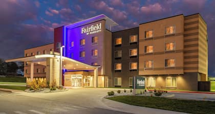 Fairfield by Marriott Inn & Suites Kansas City at The Legends