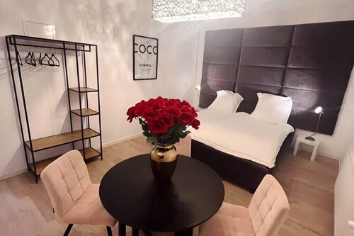 Wohngut-apartment mit Parkplatz, 2 Zimmer in der Innenstadt Inklusive Parkplatz