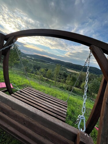 Panoramablick im Garten Tettnang, Bodensee und Messe kleine Kellerwohnung
