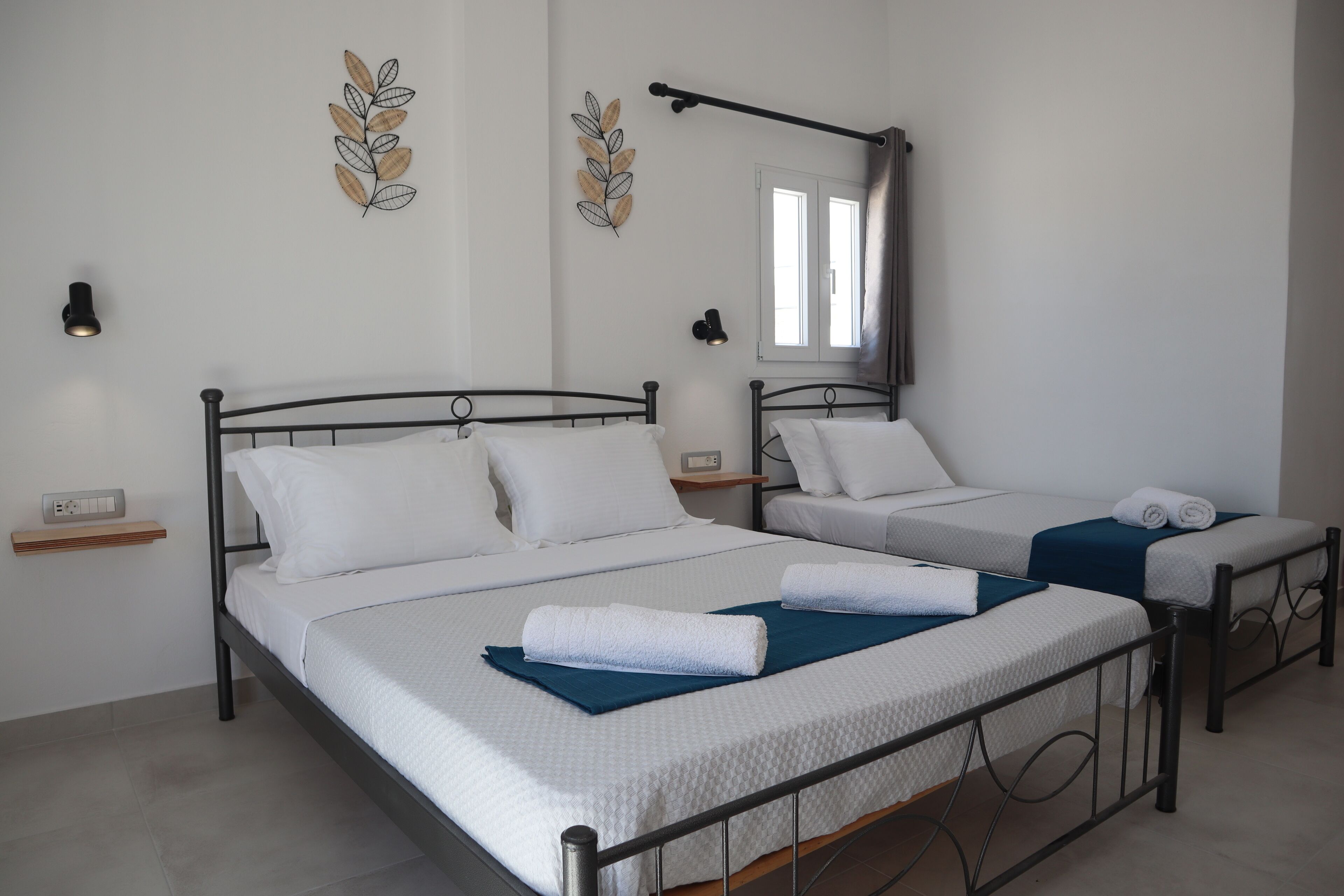 Deluxe Triple Room with Sea View | Minibar, lydisolering, gratis Wi-Fi, sengetøj