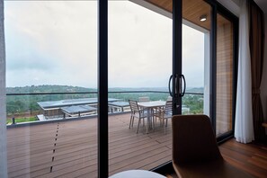 Balcony - The Pine Mansion (Sen Monorom)
