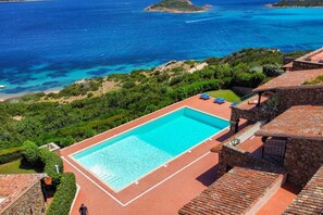 Piscina a l'aire lliure 