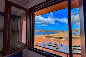 Interior - Apartment Mare Nostrum - Stunning View to Capo Coda Cavallo (Capo Coda Cavallo)