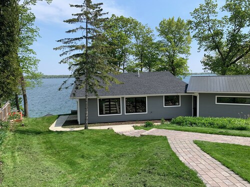 Chain of Lakes Alexandria - Lake Carlos - swim from dock.  5 bedrooms.
