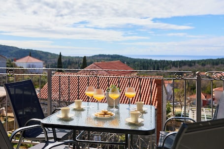 Standard Apartment | Terrace/patio