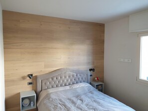 3 bedrooms, desk, iron/ironing board, free WiFi - 3 Bedroom Apartment in Riccione (Riccione)