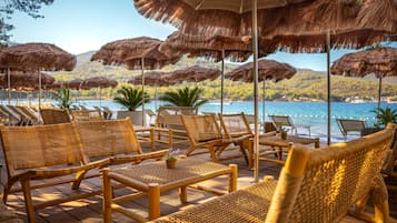 Beach bar