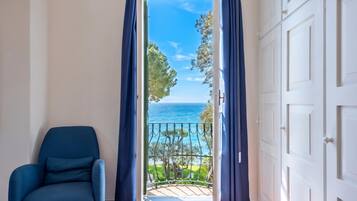 Family Villa, 4 Bedrooms, 2 Bathrooms, Sea Facing (Wonderful Villa In Mulinetti) | Interior