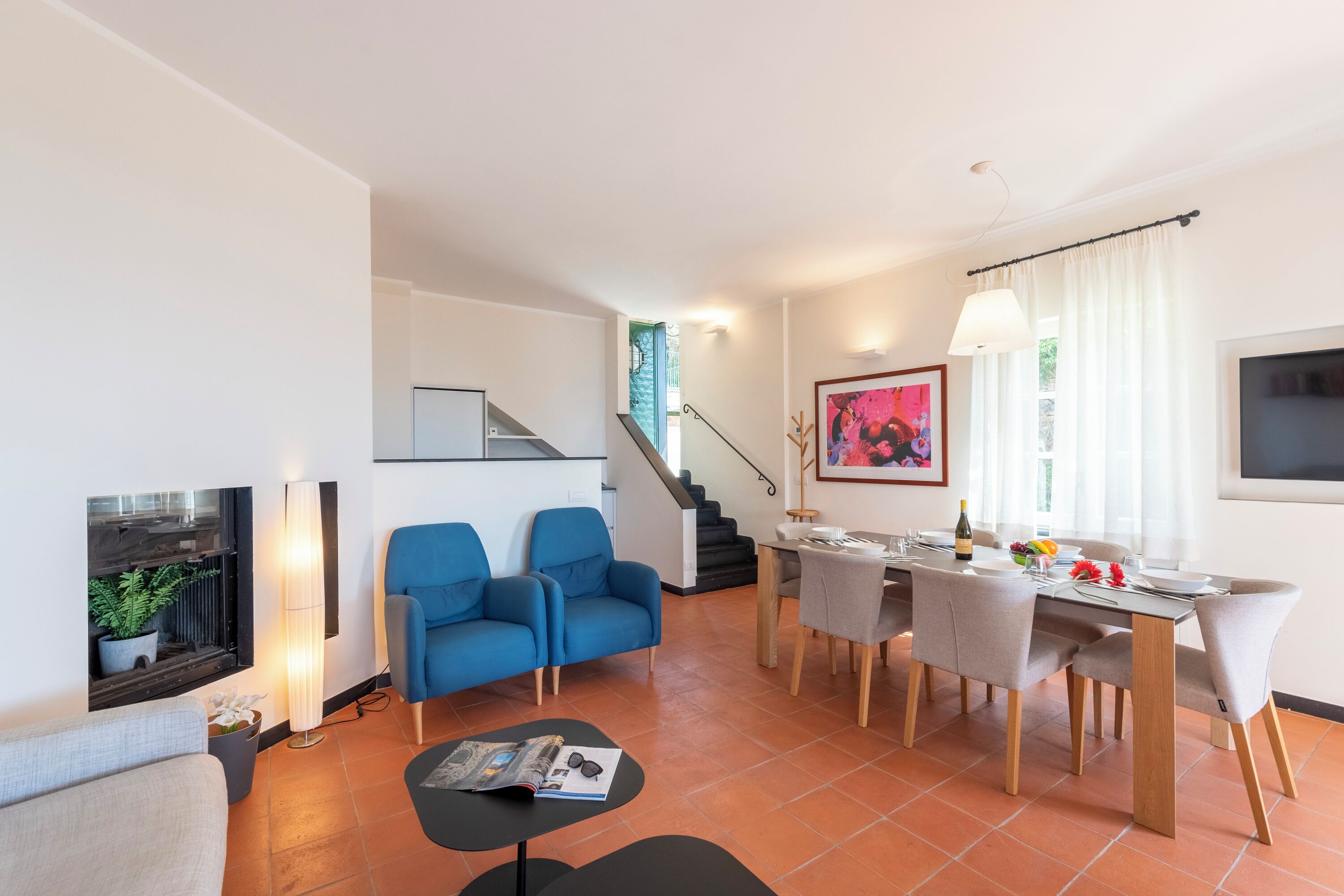 Family Villa, Multiple Bedrooms, 2 Bathrooms, Sea Facing (Wonderful Villa In Mulinetti) | Dining