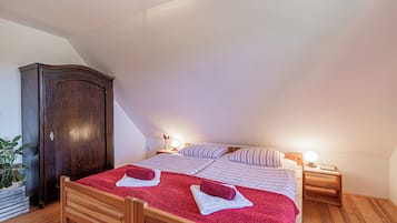 Family Chalet, 1 Bedroom (Chalet Jurij & Lena embraced by) | 1 bedroom, bed sheets