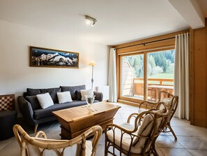 TV - 3* Apartment with Wifi - 3 Bedrooms for 6 Guests in La Clusaz (La Clusaz)