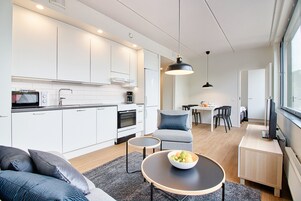 スタンダード アパートメント 1 ベッドルーム | 専用キッチン | 冷蔵庫、電子レンジ、オーブン、コンロ