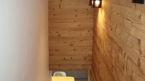 Interior - Renovated duplex in Les Orres, 3 rooms for 8, WiFi, pets allowed (Les Orres)