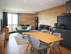 Interior - Renovated duplex in Les Orres, 3 rooms for 8, WiFi, pets allowed (Les Orres)